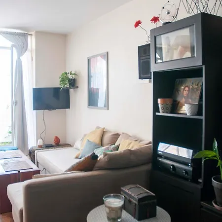 Appartamento 34m With Balcony In The Heart Of Parigi