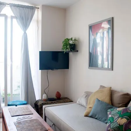 Appartamento 34m With Balcony In The Heart Of Parigi